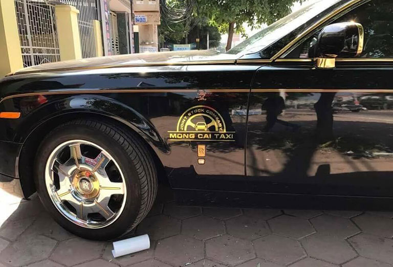 Rolls-Royce Phantom mạ vàng