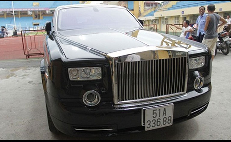 Rolls-Royce Phantom Rồng của bầu kiên 