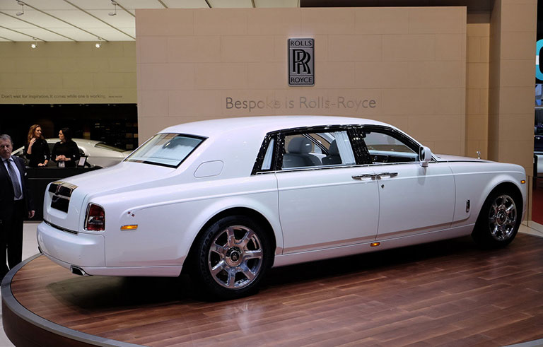 Rolls-Royce Phantom Serenity giá baoi nhiêu
