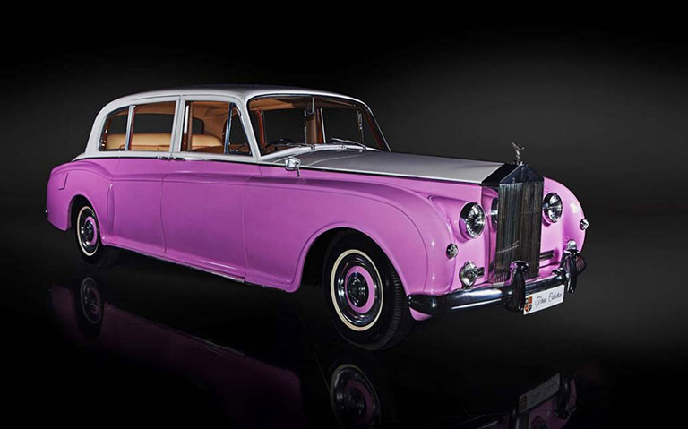 Rolls-Royce Phantom V màu hồng 
