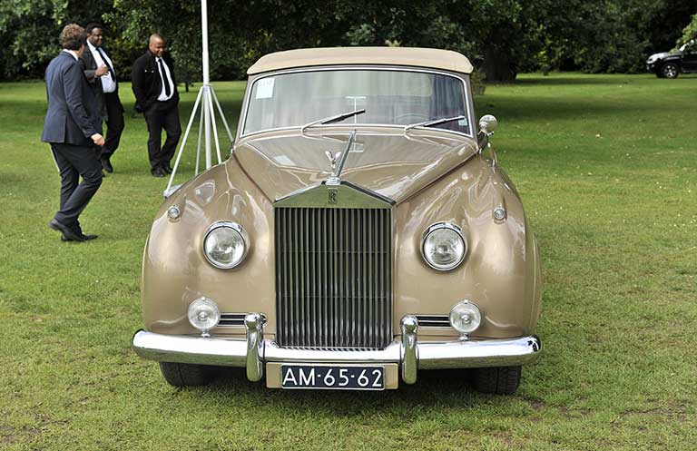 Rolls-Royce Silver Cloud II được bán đấu giá