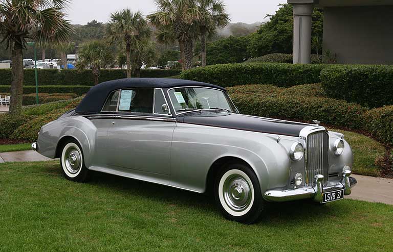 Anciennes voiture  ROLLS ROYCE SILVER WRAITH II 1983