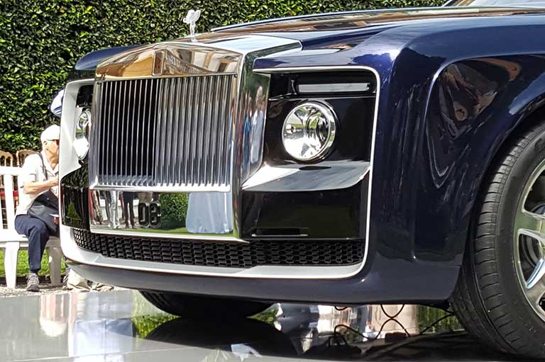 đầu xe Rolls-Royce Sweptail