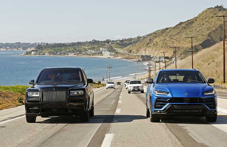Rolls-Royce Cullinan và Lamborghini Urus