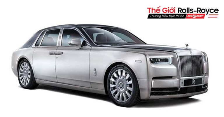 Tổng thể của mẫu xe Rolls-Royce Phantom 2022 sang trọng và đẹp mắt