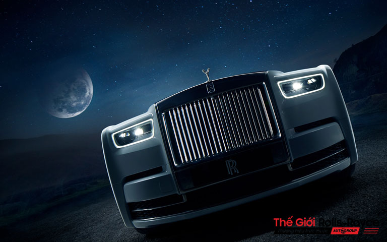 Rolls-Royce Phantom Tranquility có lưới tản nhiệt hình đền Phantheon mạ crom bóng bẩy