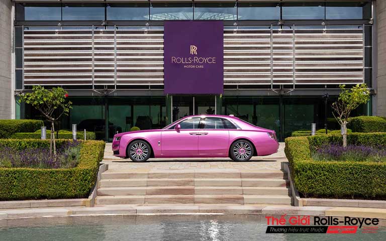 Thông tin cơ bản về 5 chiếc xe Rolls-Royce màu hồng đặc biệt và đẹp nhất