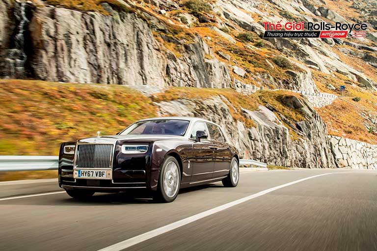 tốc độ Rolls-Royce Phantom 2018