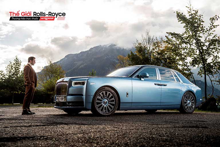 Rolls-Royce Phantom bao nhiêu tiền