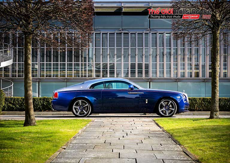 Rolls-Royce Wraith giá 