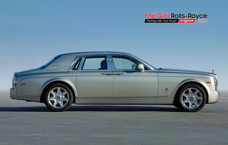 2012 RollsRoyce Ghost Ghost Specifications  The Car Guide