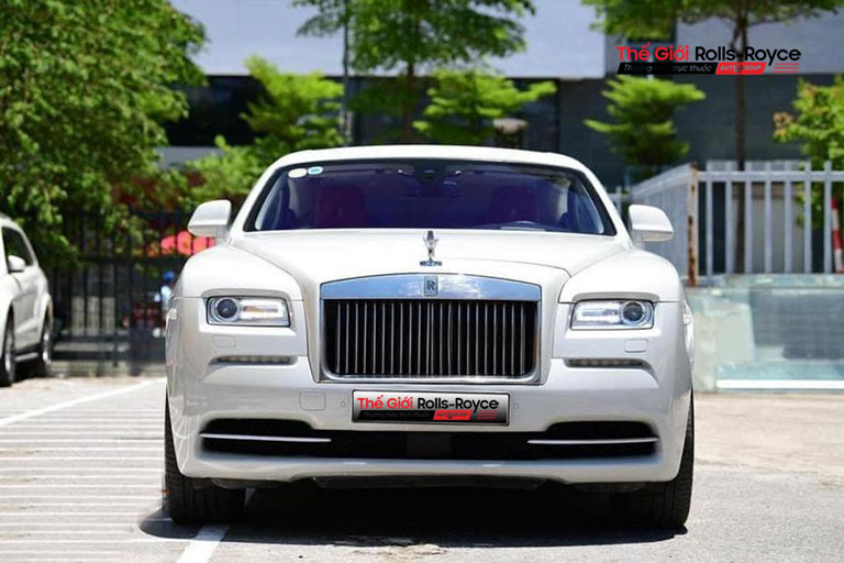 Rolls-Royce Wraith 2014 màu trắng