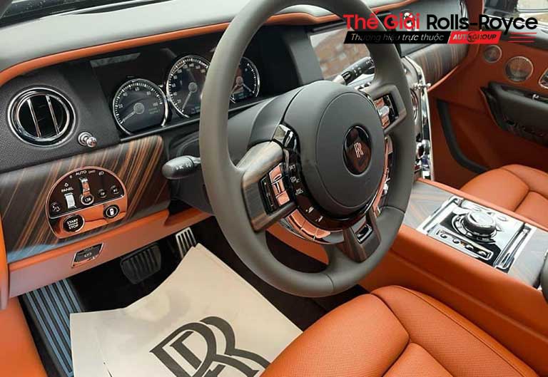Rolls-Royce Cullinan cũ